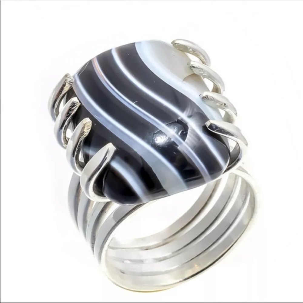 Banded Agate claw style artisan made sterling ring size 8.5